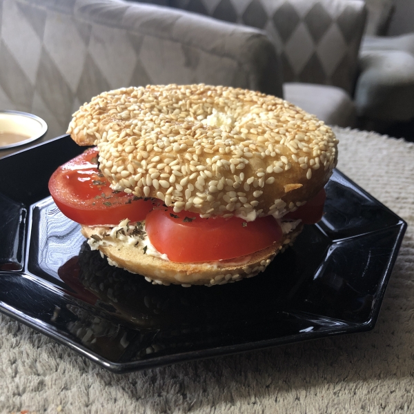 Queenie's Killer Tomato Bagel Sandwich