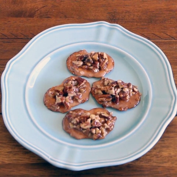 Pecan Pie Bites