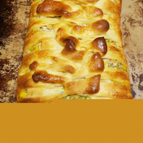 Chicken and Broccoli Braid