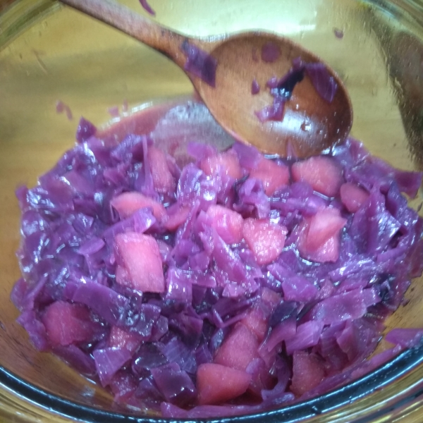 Red Cabbage and Apples