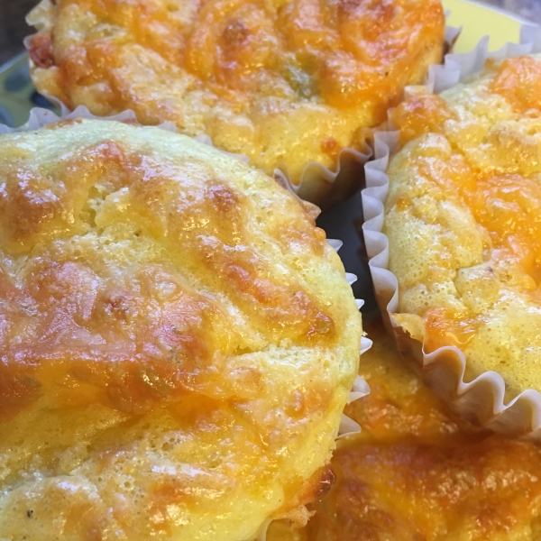 Impossibly Easy Mini Breakfast Sausage Pies