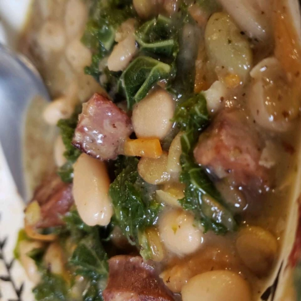 Cannellini Bean with Flat Leaf Kale