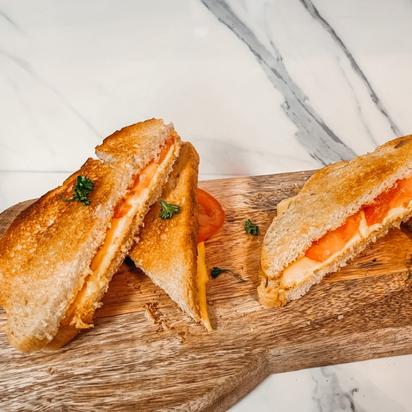 Grilled Cheese and Tomato Sandwiches