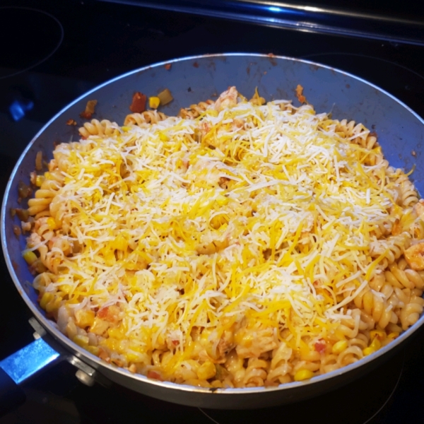 Cheesy Chicken and Salsa Skillet