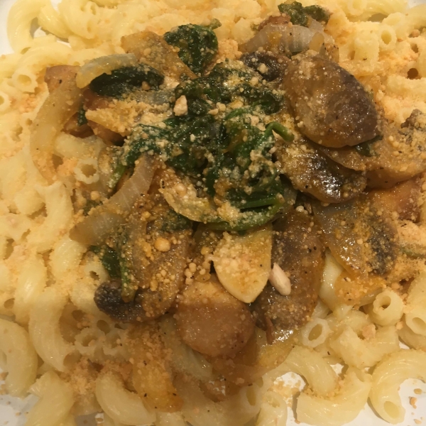 Scallops and Spinach Over Pasta