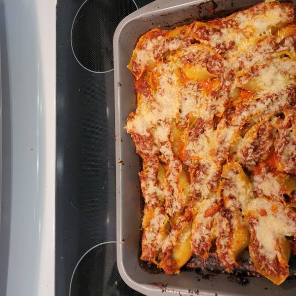 Lasagna-Stuffed Shells