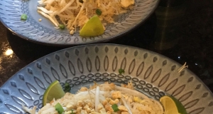 Authentic Pad Thai Noodles