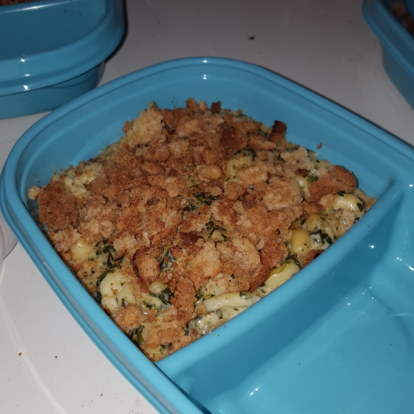 Slow Cooker Spinach and Cauliflower Mac and Cheese