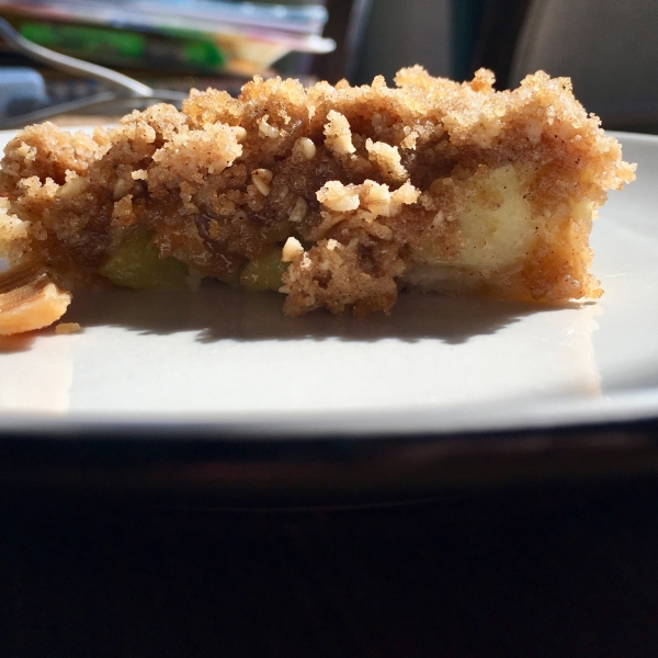 Granny's Sweet-and-Tart Apple Crisp