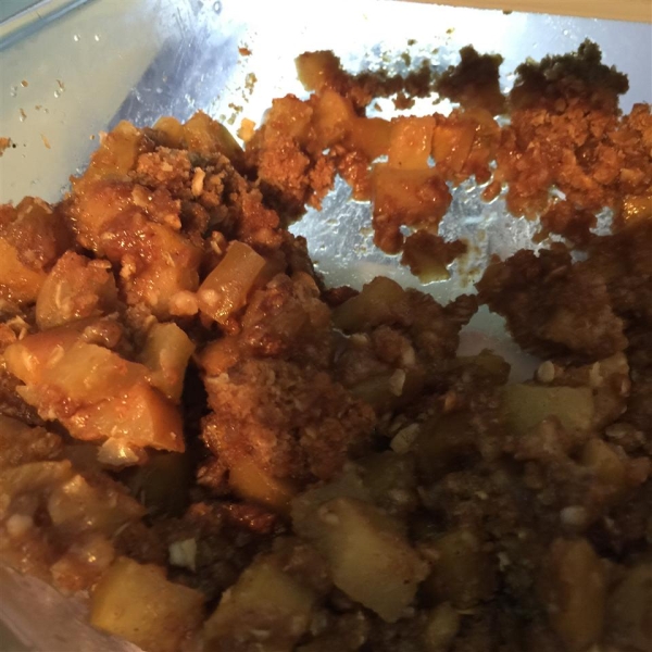 Granny's Sweet-and-Tart Apple Crisp