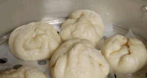 Siopao (Filipino Steamed Buns)