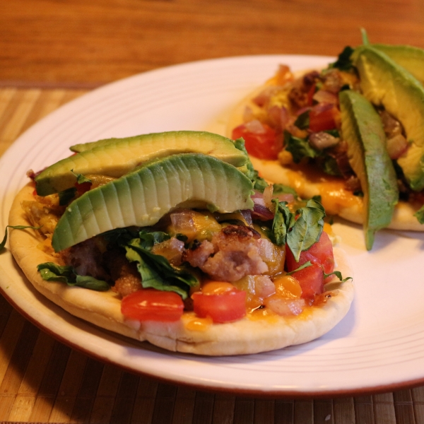 Easy Breakfast Pita Pizzas