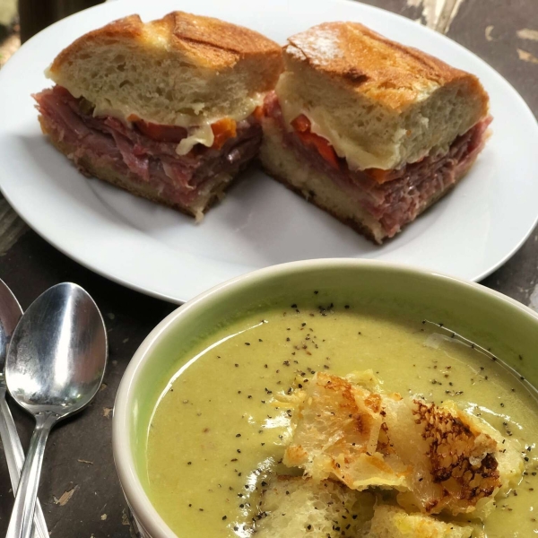 Instant Pot Cream of Asparagus Soup