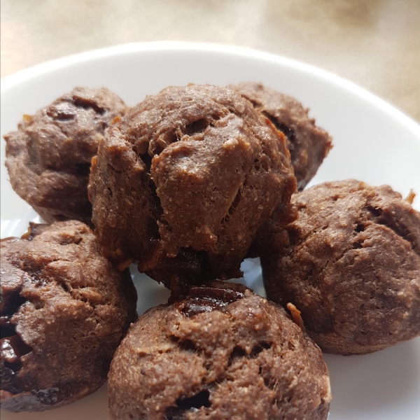 Healthy Chocolate-Coconut Banana Muffins