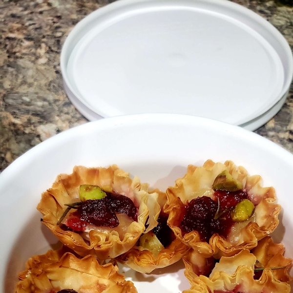 Cranberry Brie Bites