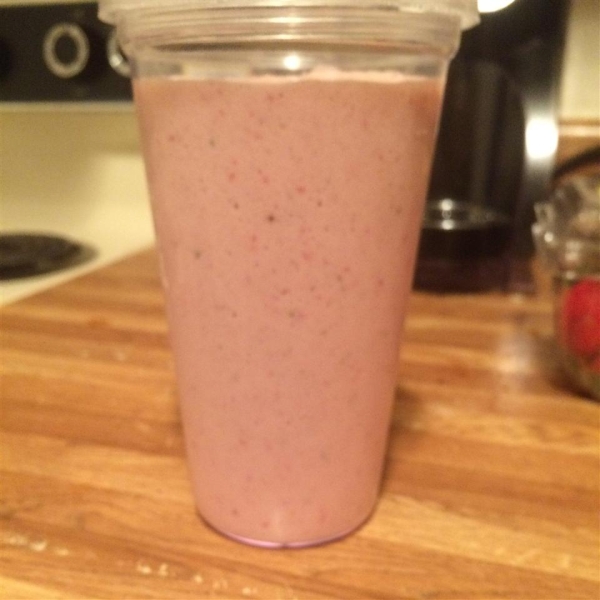 Banana and Strawberry Smoothie