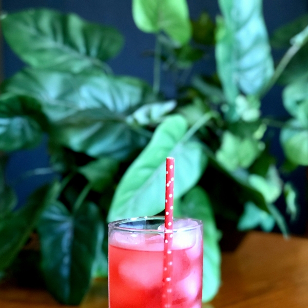 Strawberry Guava Spritzer