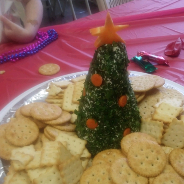 Cream Cheese, Havarti, and Parmesan Herbed Christmas Tree
