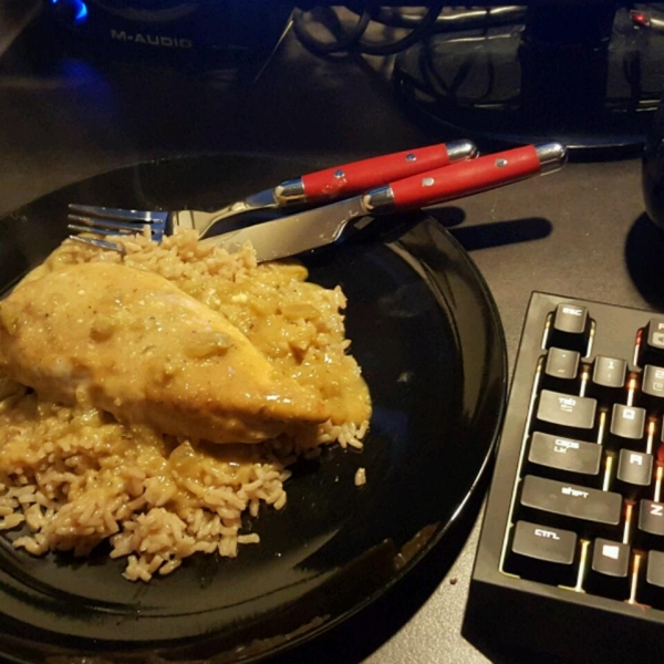 Chicken Creole with Chile Cream Sauce