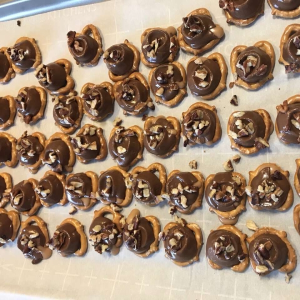 Rolo Pretzel Turtles