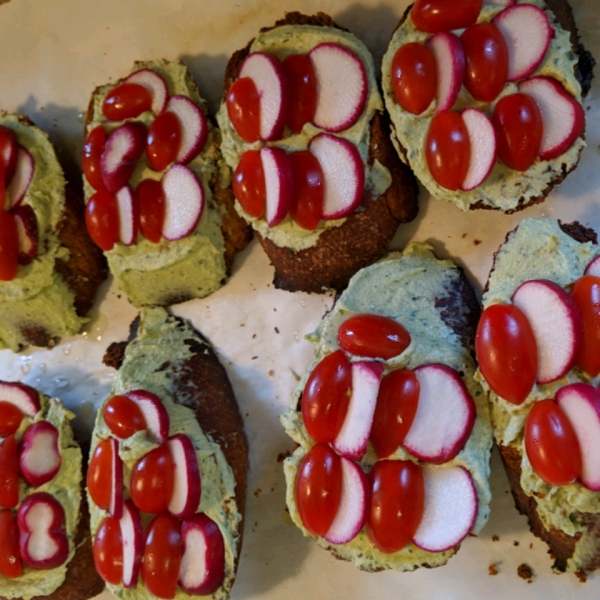 Avocado Ricotta Crostini