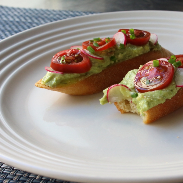 Avocado Ricotta Crostini