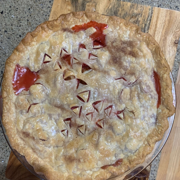Summer Strawberry Rhubarb Pie