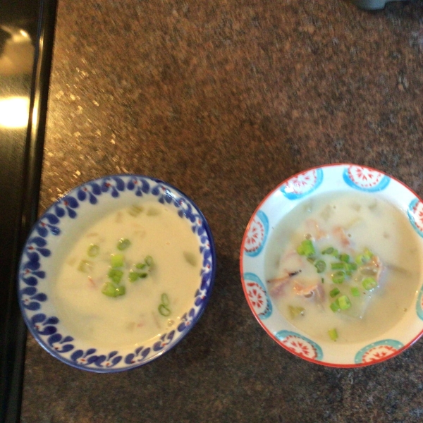 Delicious Ham and Potato Soup