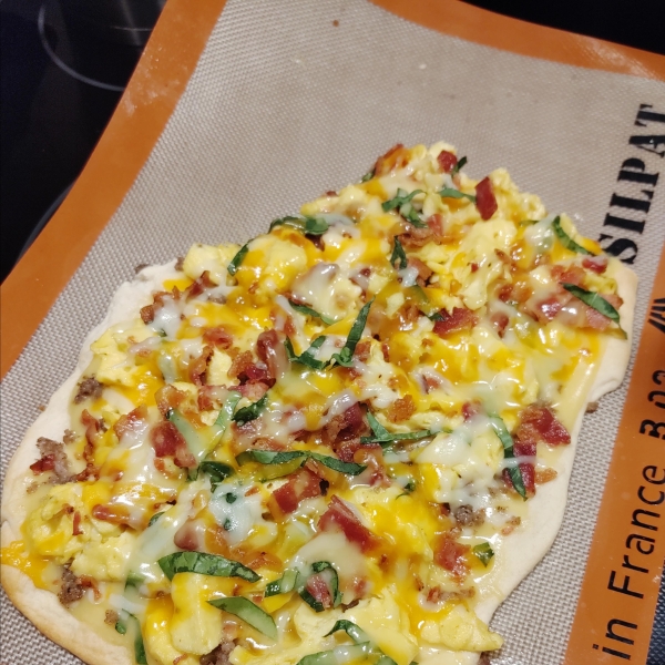 Hash Brown Breakfast Pizza