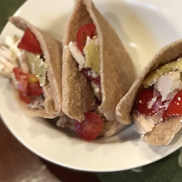 Mediterranean Chicken Pitas