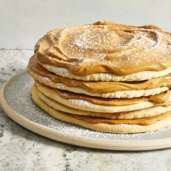 Alfajor Cake