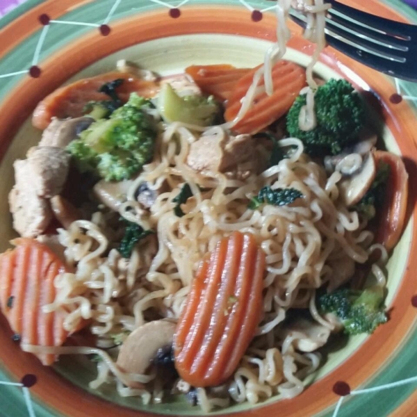 Stir-Fry Chicken Lo Mein