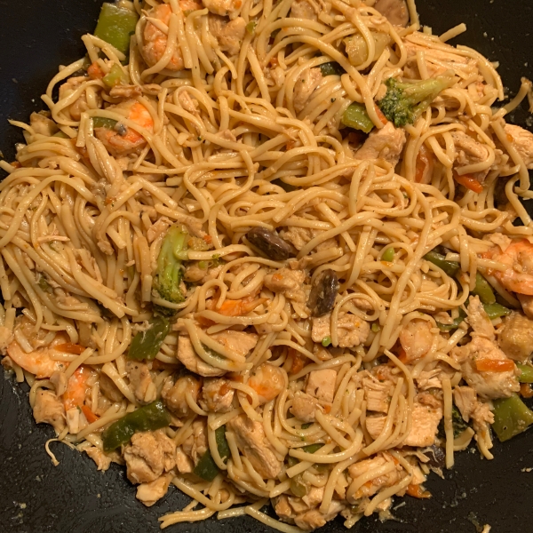 Stir-Fry Chicken Lo Mein