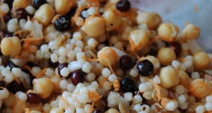 Lemony Quinoa with Chickpeas and Huckleberries