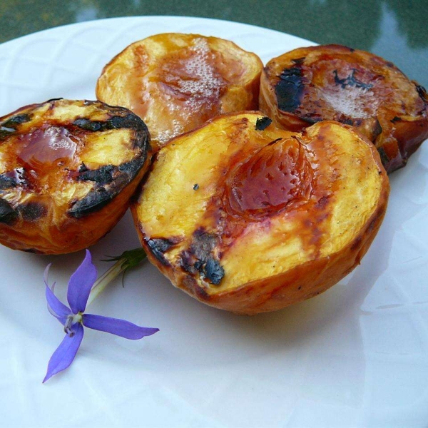 Sweet Grilled Peaches