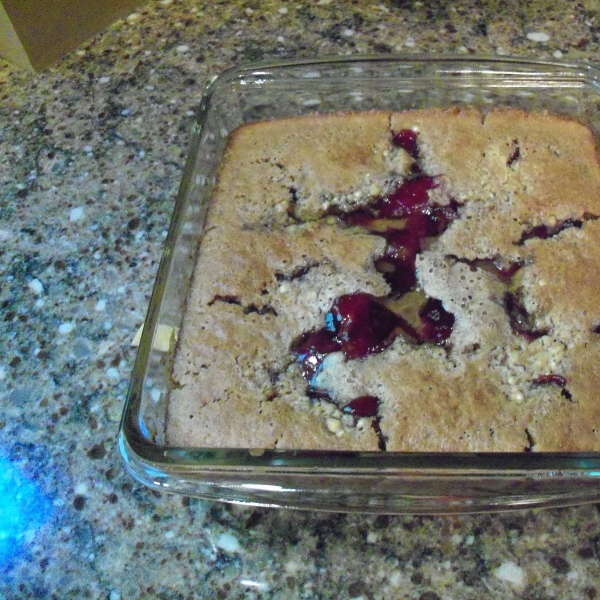 Easy Cherry Cobbler