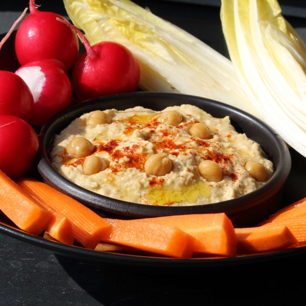 Authentic Middle Eastern Hummus (Chummus)