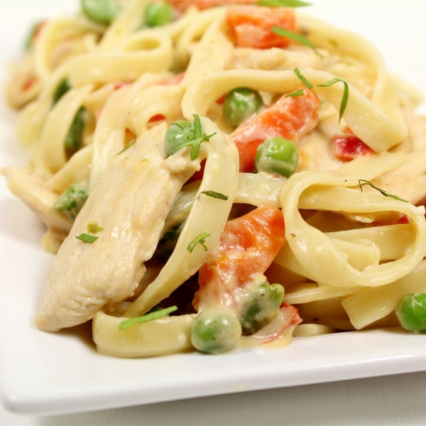 Chicken 'N Pasta Primavera