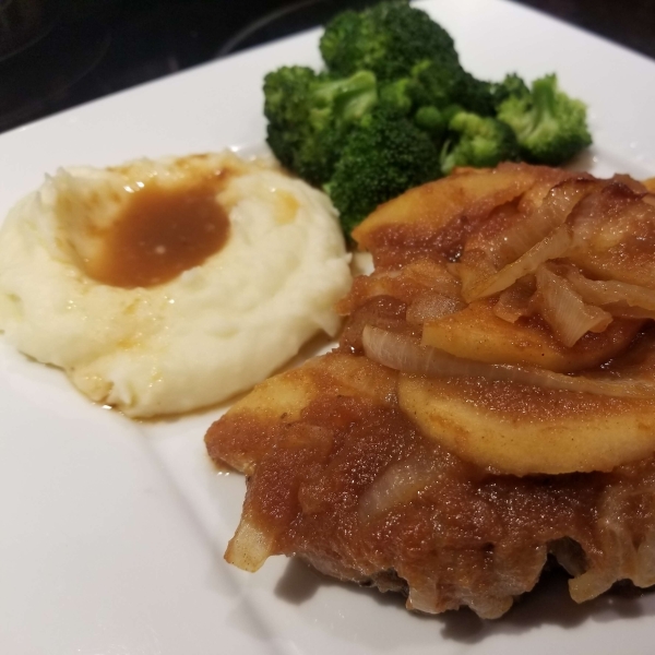 Applesauce Pork Chops
