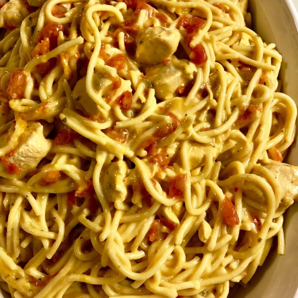 Slow Cooker Spaghetti Chicken