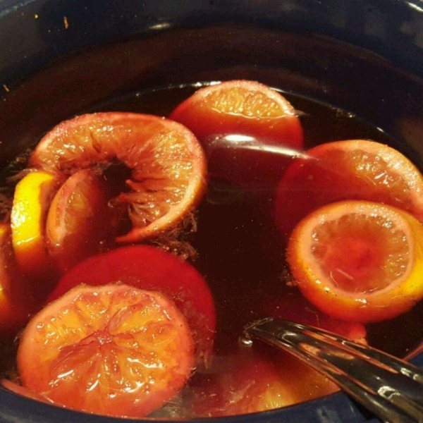 Hot Spiced Christmas Wine