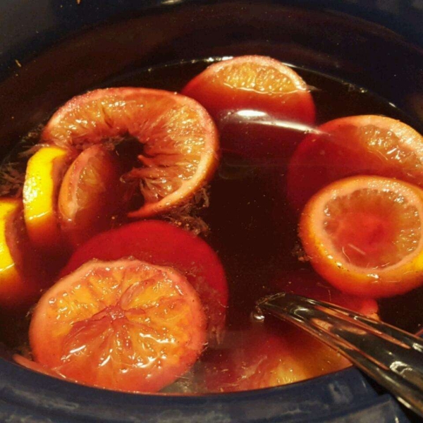 Hot Spiced Christmas Wine