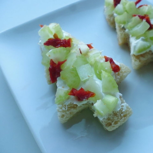 Mini Christmas Tree Sandwiches