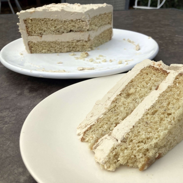 Nutmeg Feather Cake