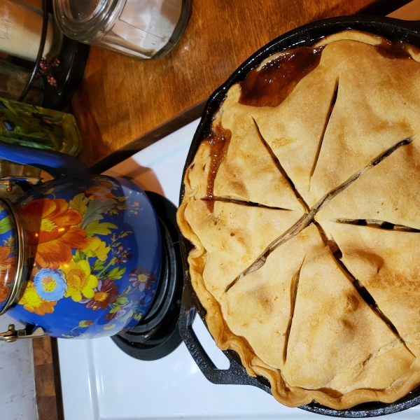 Iron Skillet Apple Pie