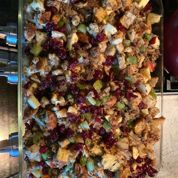 Awesome Sausage, Apple, and Cranberry Stuffing