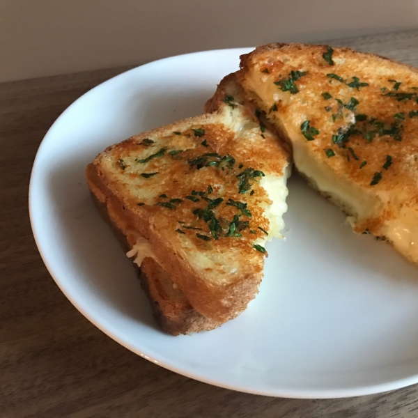 Garlic Bread Grilled Cheese