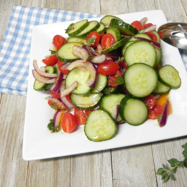 Italian Tomato Cucumber Salad