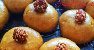 Simple Besan Ladoo