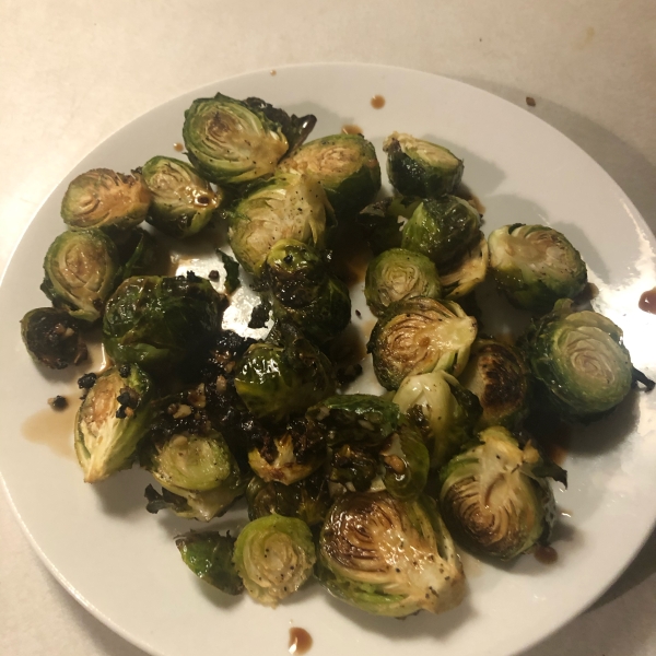 Roasted Brussels Sprouts with Pecans